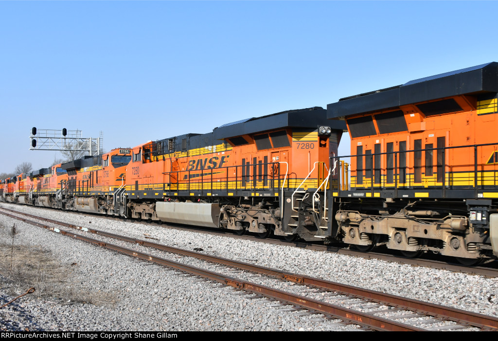 BNSF 7280 Roster shot